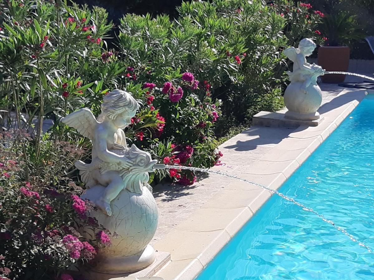 Chambres D'Hotes- Piscine, Spa, Tennis Belcodene 外观 照片
